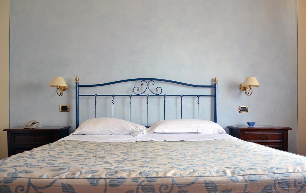 Villa Luigi Hotel & Restaurant Nuova Gestione Villa Rosa Di Martinsicuro Pokój zdjęcie