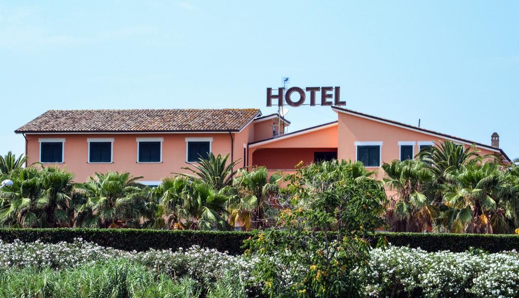 Villa Luigi Hotel & Restaurant Nuova Gestione Villa Rosa Di Martinsicuro Zewnętrze zdjęcie