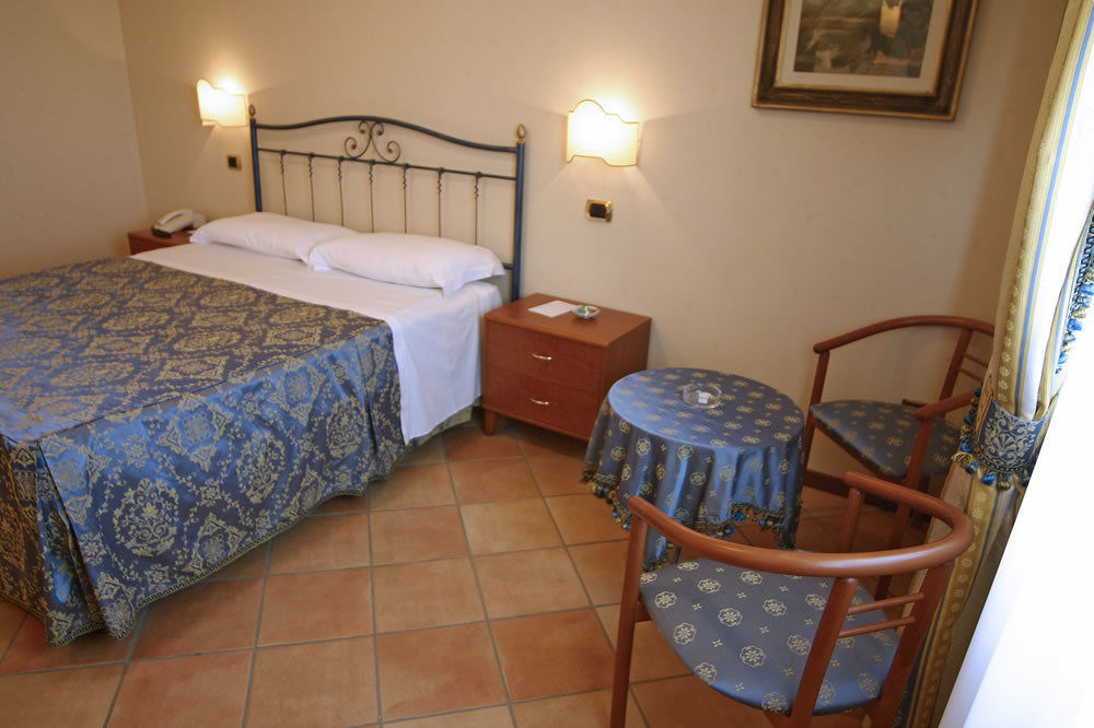 Villa Luigi Hotel & Restaurant Nuova Gestione Villa Rosa Di Martinsicuro Zewnętrze zdjęcie
