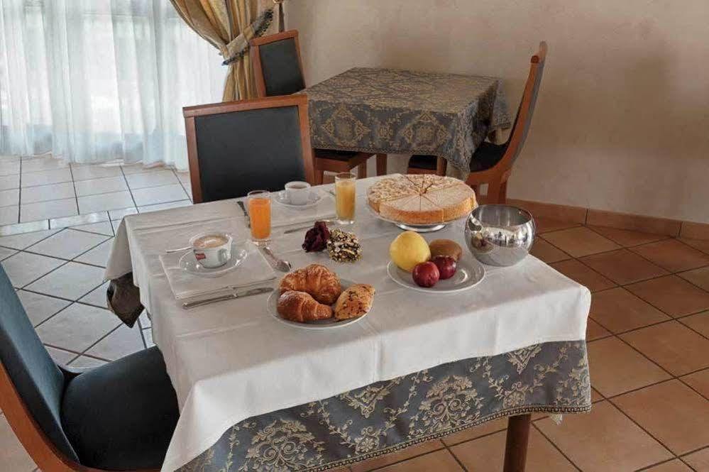 Villa Luigi Hotel & Restaurant Nuova Gestione Villa Rosa Di Martinsicuro Zewnętrze zdjęcie